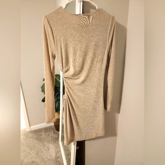 Mini dress - Picture 1 of 3